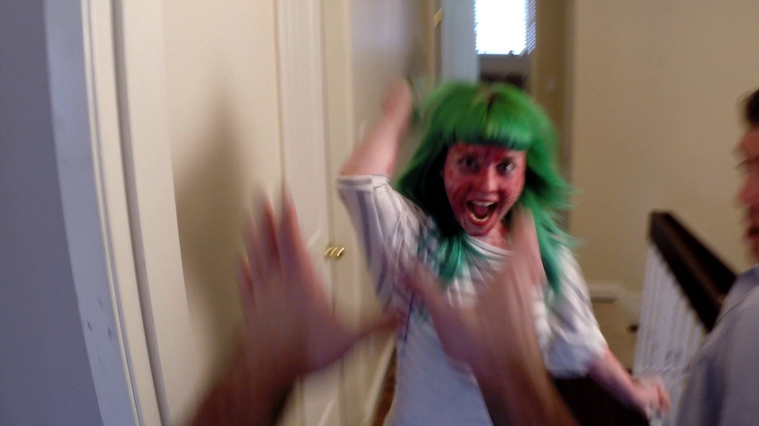 不想死就按X/按X不会死/按X免于一死/Press X to Not Die_4